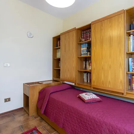 Ca De Isodor By Interhome Holiday home Glori